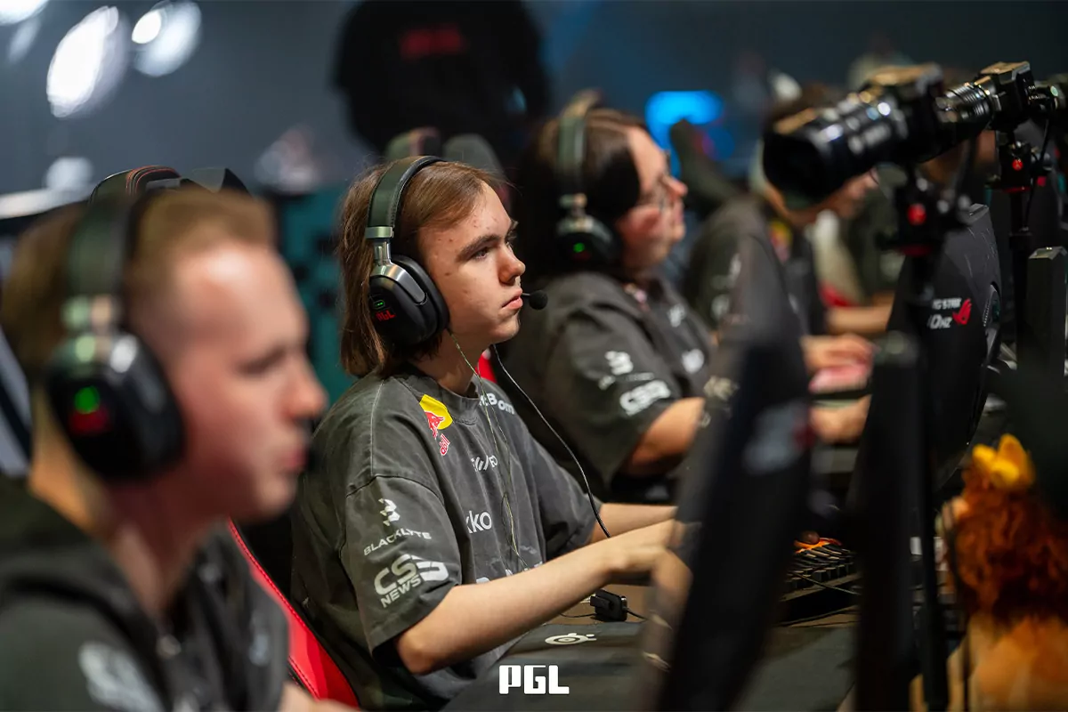 Spirit and Falcons Set Up PGL Astana 2026 Grand Final — Both Semis 2-0 Sweeps